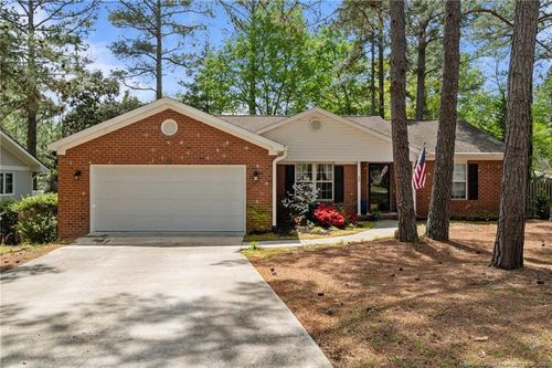 20 Sandhills Cir, Pinehurst, NC, 28374-7028 | Card Image