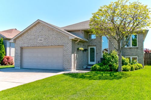 1391 Crosswinds Dr, Belle River, ON, N8L0S6 | Card Image