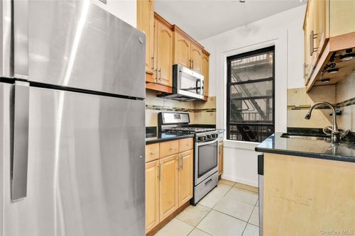 apt-2a-21 35th St, Astoria, NY, 11105-2124 | Card Image