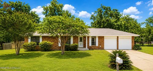 108 Shore Dr, Long Beach, MS, 39560-3121 | Card Image