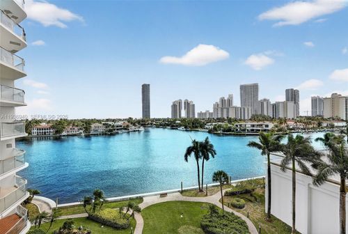 7f-19707 Turnberry Way, Aventura, FL, 33180-2502 | Card Image