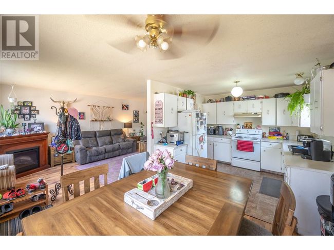 1486 Naish Dr, Home with 7 bedrooms, 4 bathrooms and 4 parking in Penticton BC | Image 6