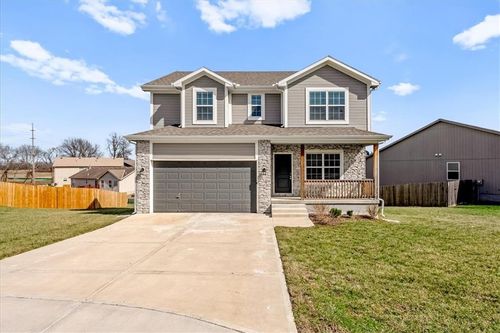 2309 S Heartland Ct, Independence, MO, 64057-7817 | Card Image