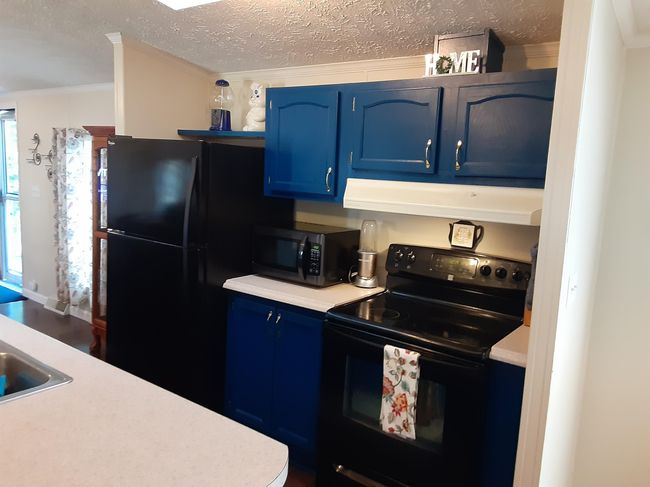 58 Mobile Dr, House other with 3 bedrooms, 2 bathrooms and null parking in Hudson NH | Image 7
