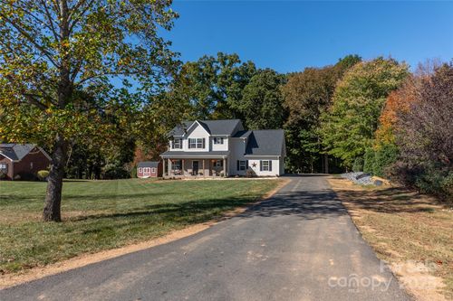 2618 Wisteria Ln, Monroe, NC, 28112-9552 | Card Image