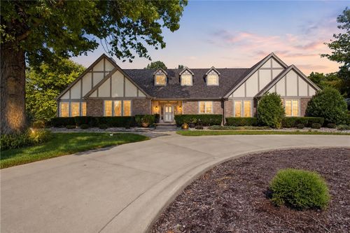 2314 University Drive, Charleston, IL, 61920 | Card Image