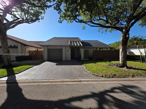 2320 Dover, Weston, FL, 33326-2324 | Card Image