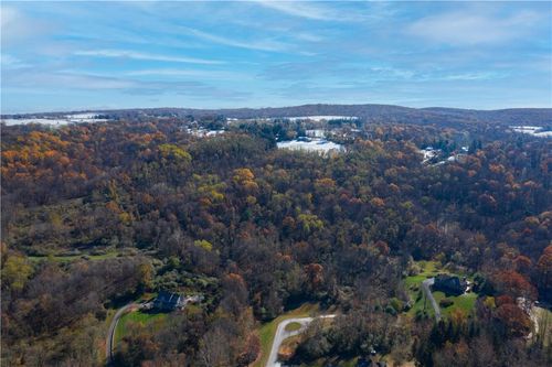 16 Brady Brook Farm Rd, Pawling, NY, 12564-3334 | Card Image