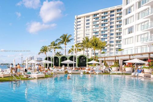 322-1100 West Ave, Miami Beach, FL, 33139-4749 | Card Image