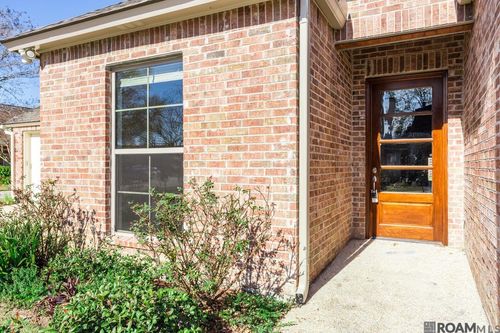 10115 Ambrose Ct, Baton Rouge, LA, 70816-8196 | Card Image