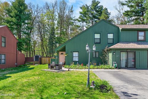 28 Thimbleberry Rd, Malta, NY, 12020-4358 | Card Image
