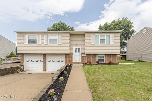 200 Farnstead Dr, Northwood, OH, 43619-1139 | Card Image
