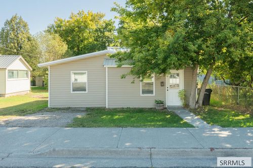 1078 Blaine Ave, Idaho Falls, ID, 83402-2040 | Card Image