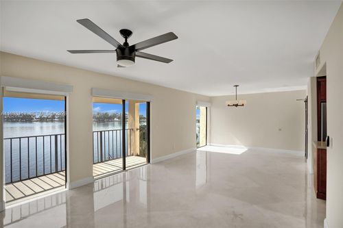 97-2201 Brickell Ave, Miami, FL, 33129-2136 | Card Image
