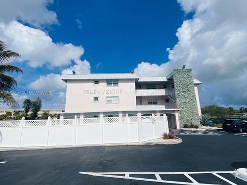 307-2775 Taft St, Hollywood, FL, 33020-2923 | Card Image