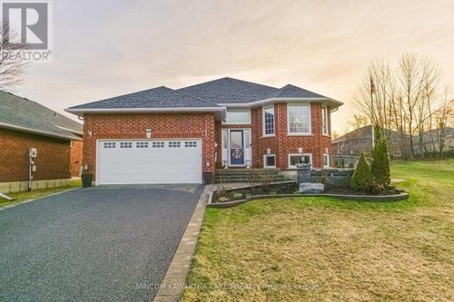218 Lorne Crt, Peterborough, ON, K9L0A1 | Card Image