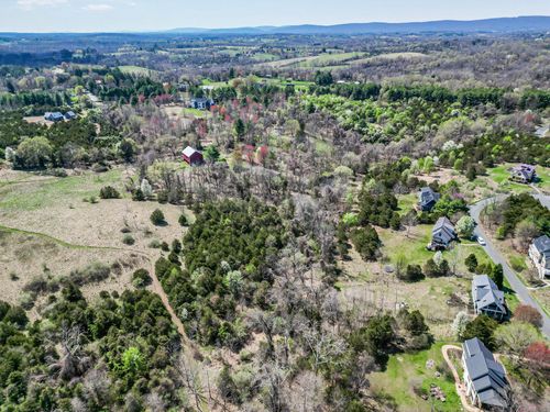 40992 Redwing Song Ln, LOVETTSVILLE, VA, 20180-2270 | Card Image
