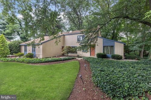 360 Carriage House Ln, HADDONFIELD, NJ, 08033-1010 | Card Image