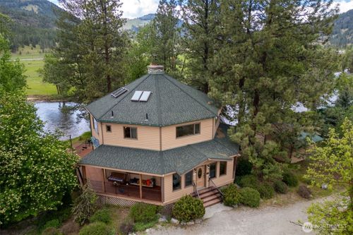 21 Louie Creek Dr, Curlew, WA, 99118-9704 | Card Image