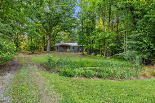 3966 Holts Ln, Saluda, VA, 23149-2671 | Card Image