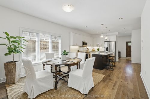 30 Serenity Place Cres, Huntsville, ON, P1H0C4 | Card Image