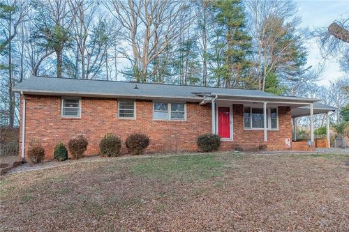 4443 Tekoa Ln, Winston Salem, NC, 27105-1926 | Card Image