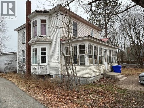 13 Lake Ave, McAdam, NB, E6J1N5 | Card Image