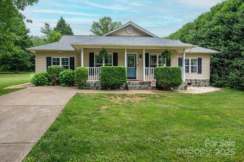 1774 Smyrna Ln, Catawba, NC, 28609-8963 | Card Image