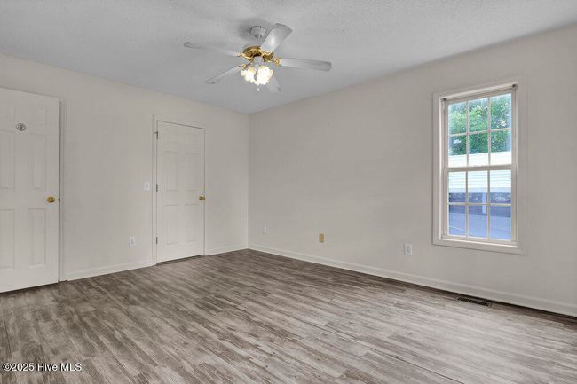 1372 E Boiling Spring Rd, House other with 3 bedrooms, 2 bathrooms and null parking in Southport NC | Image 18
