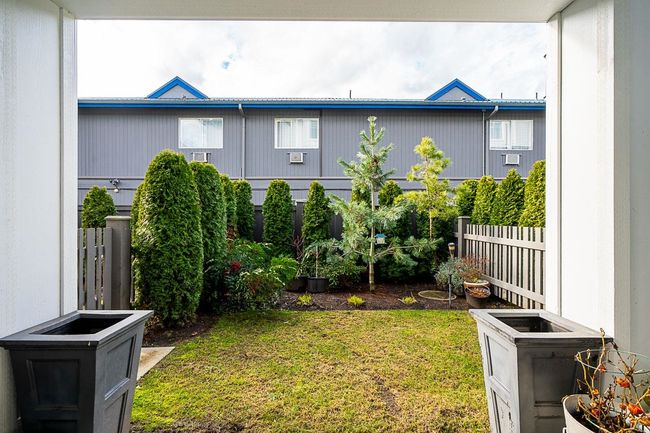 5 - 21688 52 Avenue, Townhouse with 3 bedrooms, 2 bathrooms and 2 parking in Langley BC | Image 18