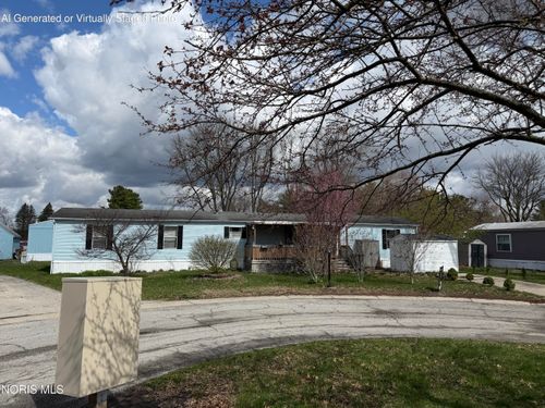 76 W Foxrun St, Holland, OH, 43528-9340 | Card Image