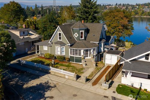 114 11th Street Pl, Bremerton, WA, 98337-4603 | Card Image