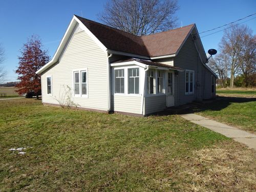 19052 15th Rd, Culver, IN, 46511-9641 | Card Image