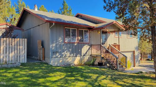 11260 Nw Lister Ave, Prineville, OR, 97754-9046 | Card Image
