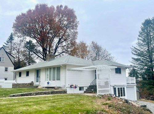 9 Green Hill Ave, Worcester, MA, 01605-2226 | Card Image