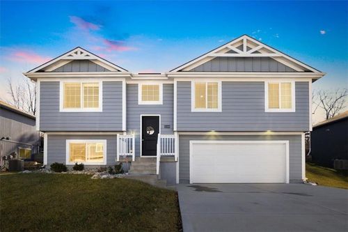 25309 E 30th Ter S, Blue Springs, MO, 64015-1156 | Card Image