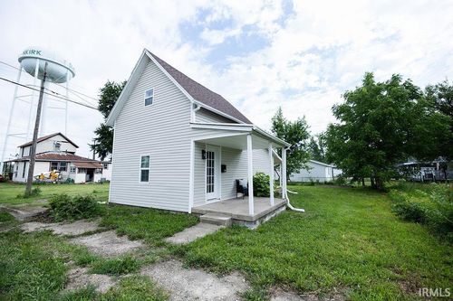 210 W North St, Dunkirk, IN, 47336-1247 | Card Image