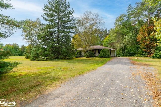 1063 Oxtongue Lake Rd, House other with 3 bedrooms, 1 bathrooms and 6 parking in Dwight ON | Image 5
