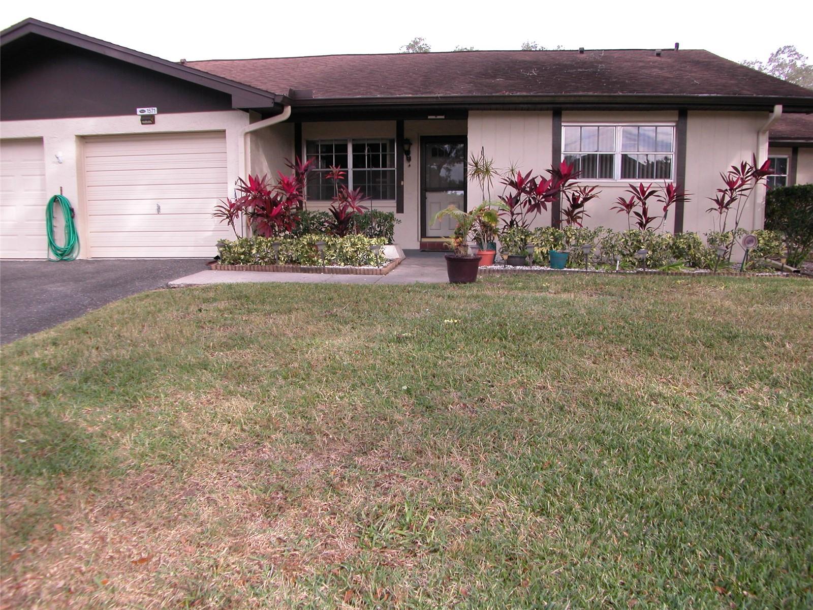 1571 Patton Drive, For Sale in Dunedin Zoocasa