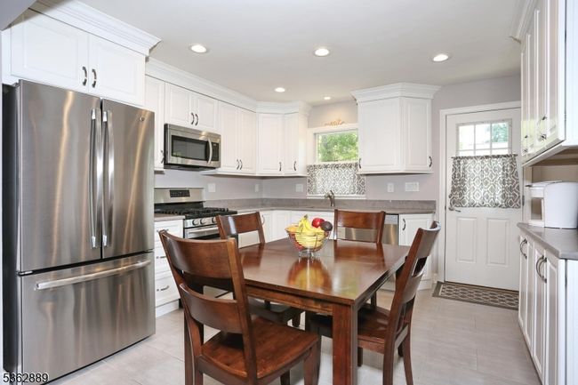 710 Paramus Rd, House other with 4 bedrooms, 1 bathrooms and null parking in Paramus NJ | Image 12