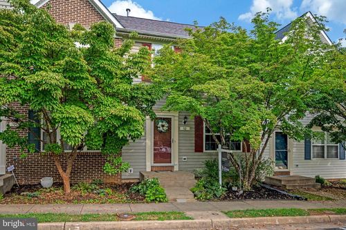 92 Dorset Ln, WARRENTON, VA, 20186-2634 | Card Image