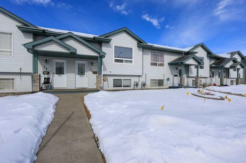 16 Durand Cres, Red Deer, AB, T4R3A6 | Card Image