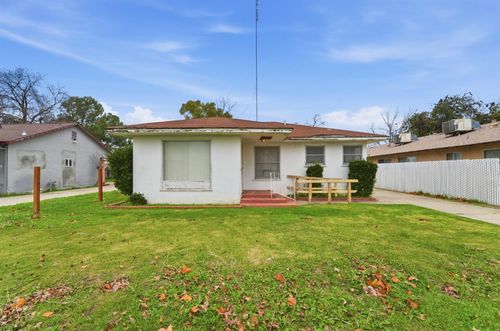 1127 W 19th St, Merced, CA, 95340-4514 | Card Image