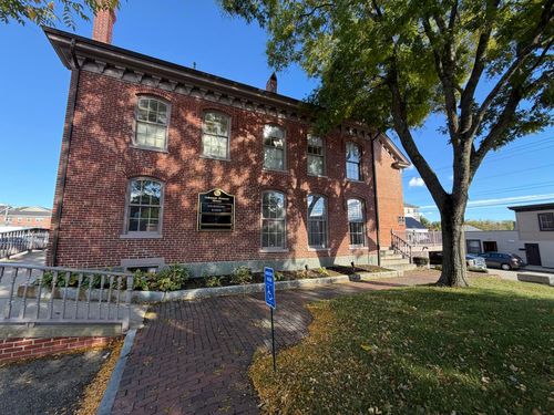 6 School St, Dover, NH, 03820-3530 | Card Image