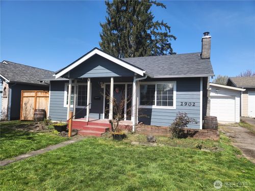 2902 Dover St, Longview, WA, 98632-2011 | Card Image
