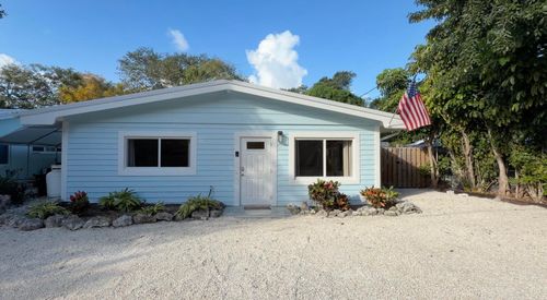 124 S Hammock Rd, Islamorada, FL, 33036-3509 | Card Image