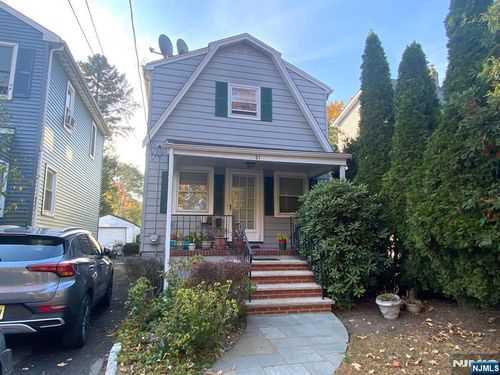 81 5th St, Cresskill, NJ, 07626-2501 | Card Image