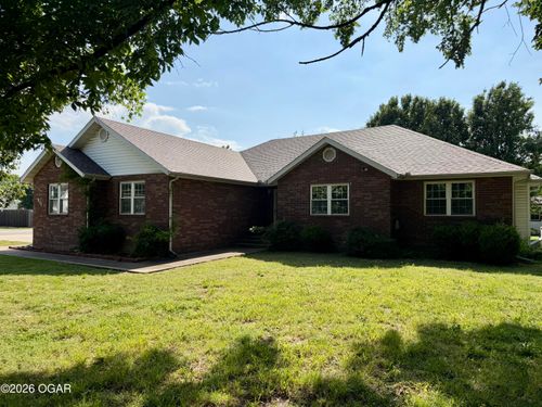 910 Briarbrook Dr, Carl Junction, MO, 64834-9606 | Card Image