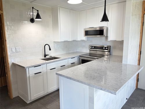 apt-602-2740 Kuilei St, Honolulu, HI, 96826-3404 | Card Image