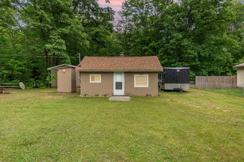 4790 Goodar Rd, South Branch, MI, 48761-9518 | Card Image